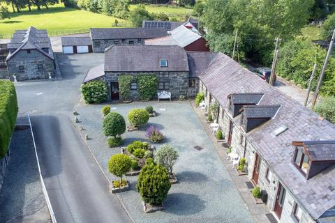 18 bedroom house for sale, Rowen, Conwy, LL32