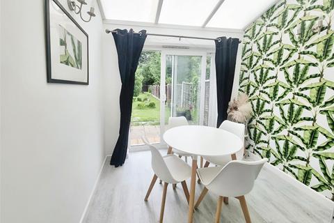 114 Cannock Road, Wednesfield, Wolverhampton, WV10 8PW