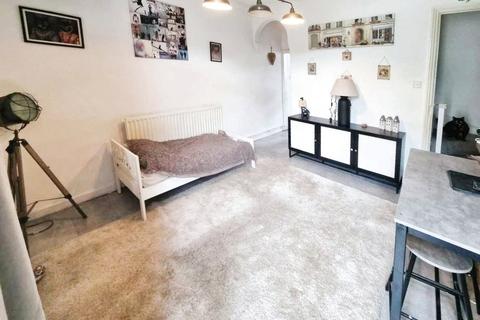 3 Manlove Street, Wolverhampton, WV3 0HG