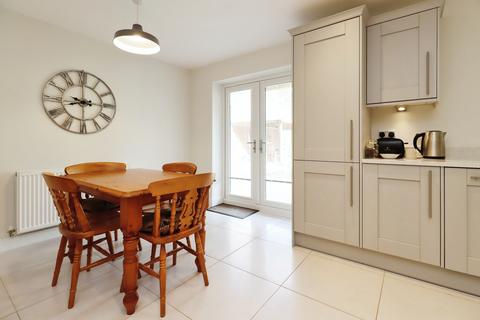 3 bedroom end of terrace house for sale, Home Farm, Telford TF6