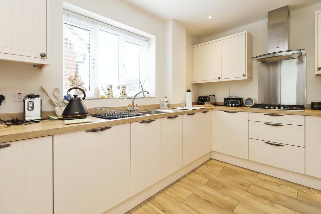 Kitchen / Diner