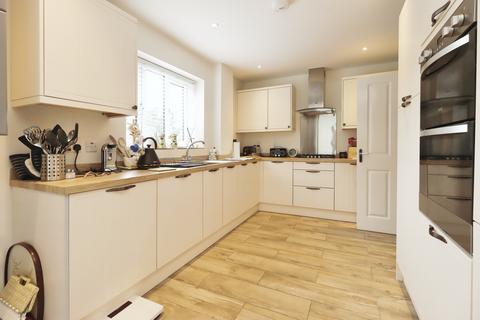 4 Old Rectory Fields, Waters Upton, Telford, TF6 6PL