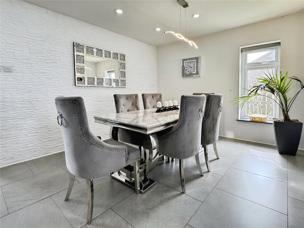 Open Plan Dining