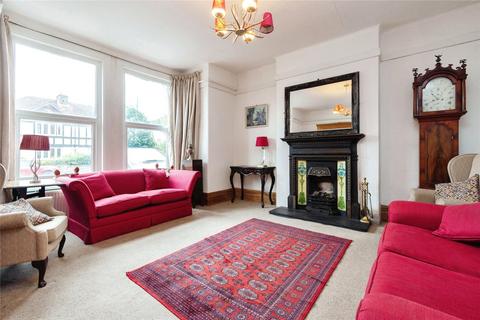 16 Onslow Gardens, Wallington, SM6 9QN