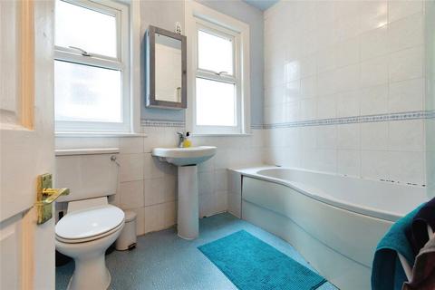 16 Onslow Gardens, Wallington, SM6 9QN
