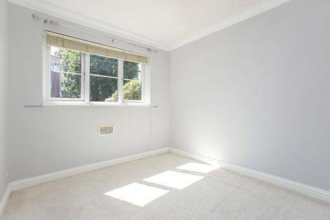 Flat 1, 1 Clover Way, Wallington, SM6 7HB