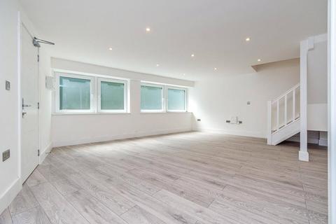 2 bedroom flat for sale, Restmor Way, Wallington SM6