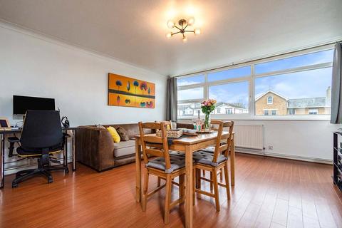 3 bedroom flat for sale, Springfield Road, Wallington SM6