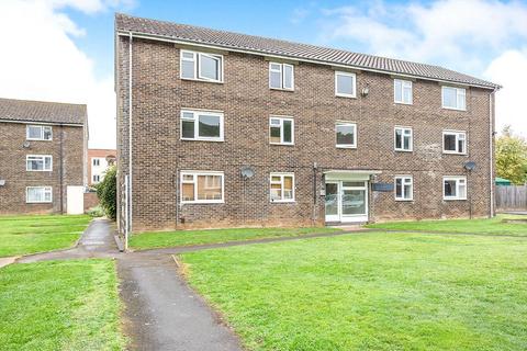 1 bedroom flat for sale, Crombie Close, Hampshire PO8