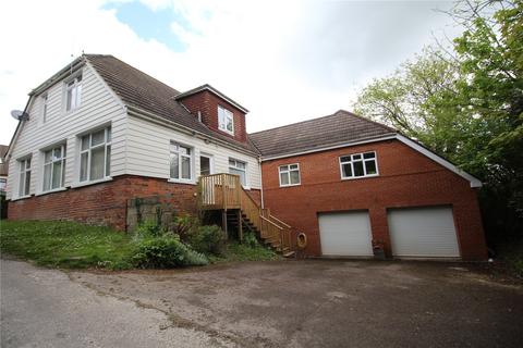 4 bedroom detached house to rent, Wrexham Grove, Hampshire PO8