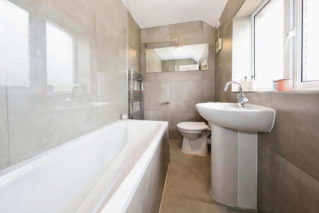 Bathroom / W.C.