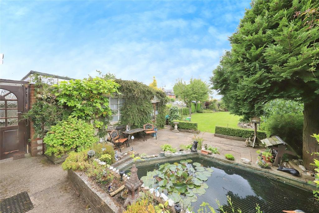 Rear Garden(2)