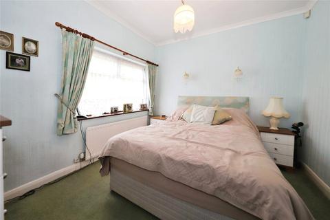 13 Aldersley Avenue, Wolverhampton, WV6 9HZ