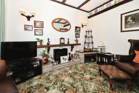 13 Aldersley Avenue, Wolverhampton, WV6 9HZ