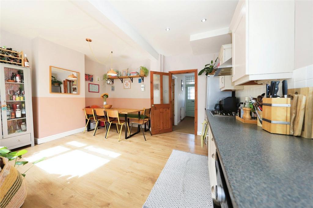 Kitchen/ Family Room