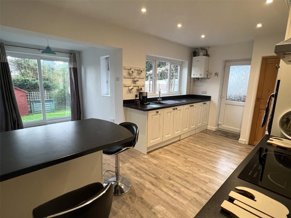 Kitchen/Dining Area