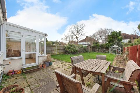 164 Percy Road, Twickenham, TW2 6JF