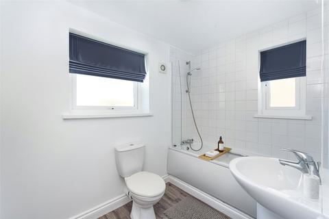 60 Beavers Crescent, Hounslow, TW4 6EX