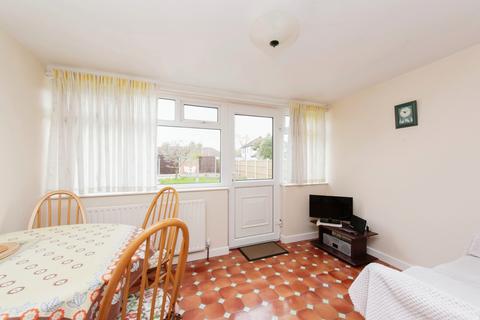 2 bedroom bungalow for sale, Lyndhurst Avenue, Whitton, Twickenham TW2