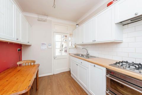 131 Hall Road, Isleworth, TW7 7PD