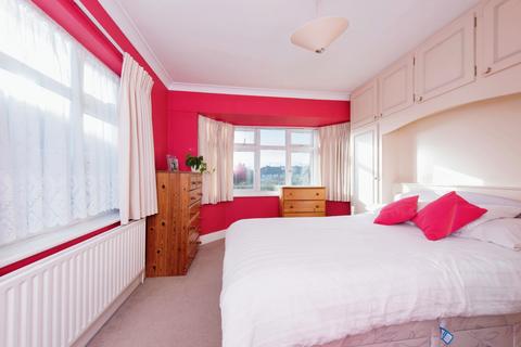 131 Hall Road, Isleworth, TW7 7PD