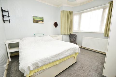 2 bedroom maisonette for sale, Redfern Avenue, Hounslow TW4