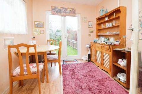 69 Redfern Avenue, Hounslow, TW4 5NA