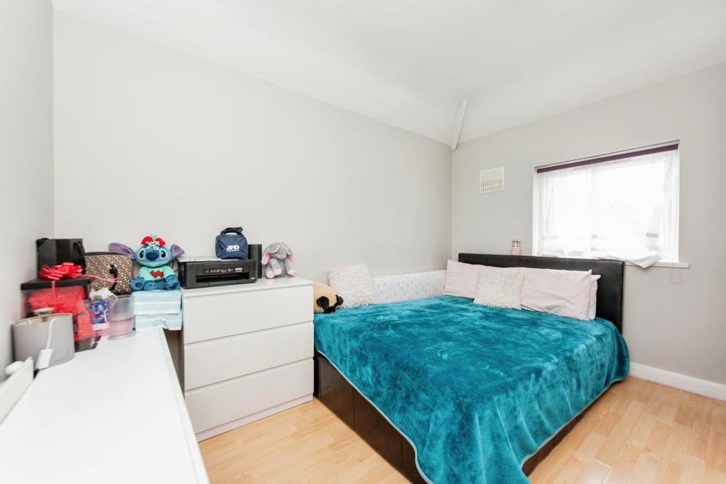 Bedrom 2