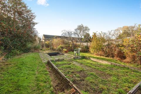 38 Heathside, Whitton, Hounslow, TW4 5NN