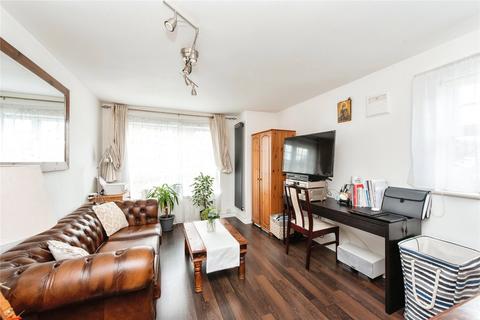 2 bedroom flat for sale, Perkin Close, Hounslow TW3