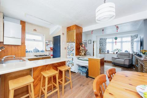 134 Pears Road, Hounslow, TW3 1SJ