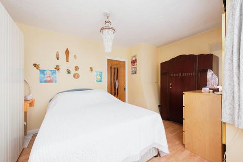 134 Pears Road, Hounslow, TW3 1SJ