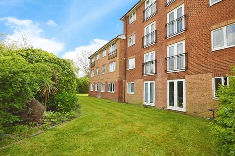 33 Varsity Drive, Twickenham, TW1 1AG