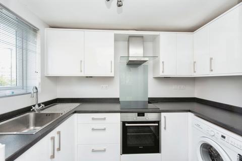 152 Varsity Drive, Twickenham, TW1 1AL