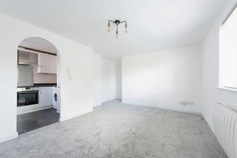 152 Varsity Drive, Twickenham, TW1 1AL