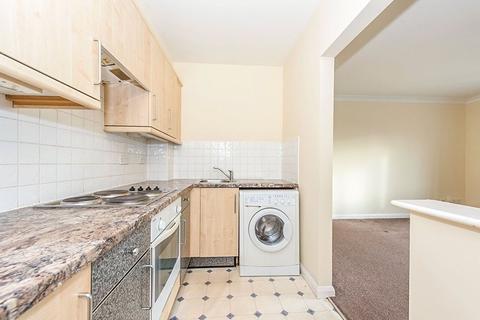 1 bedroom flat for sale, Grove Road, Hounslow TW3