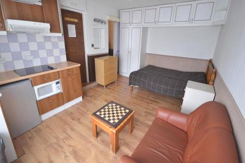 137 Grove Road, Hounslow, TW3 3PY
