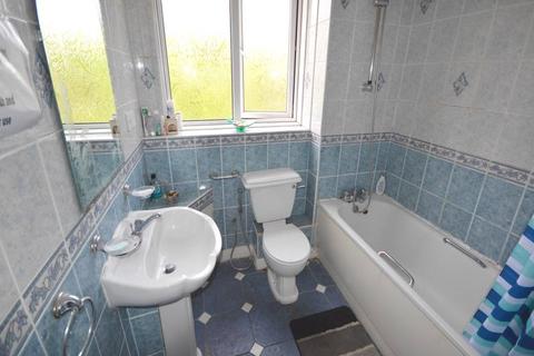 137 Grove Road, Hounslow, TW3 3PY