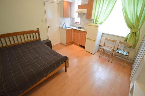 137 Grove Road, Hounslow, TW3 3PY