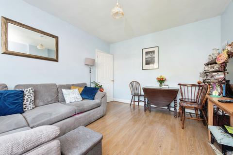 427 Chertsey Road, Twickenham, TW2 6LS