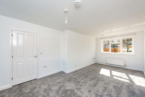 undefined, Beavers Crescent, Hounslow TW4