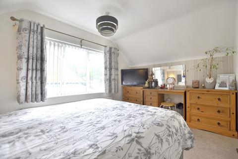 5 Eardisland Road, Tuffley, Gloucester, GL4 0BZ