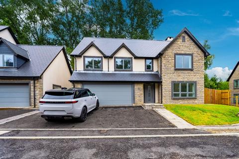 5 bedroom detached house for sale, Van Road, Caerphilly, CF83 3RR