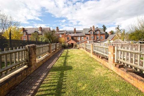 157 Bargates, Leominster, HR6 8QT