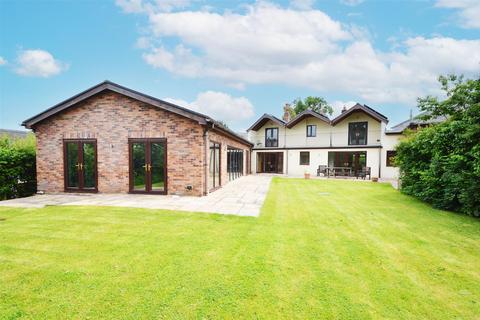 5 bedroom detached house for sale, Weston Lullingfields, Shrewsbury