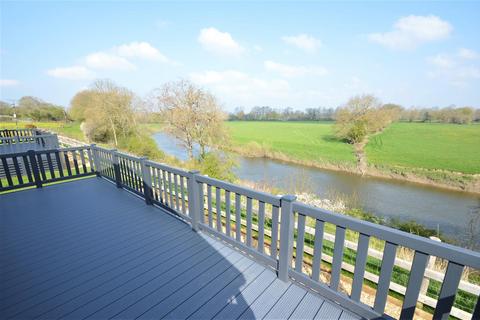 2 bedroom bungalow for sale, Crew Green, Shrewsbury