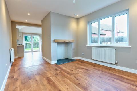 3 bedroom link detached house for sale, Oak Street Head, Shrewsbury