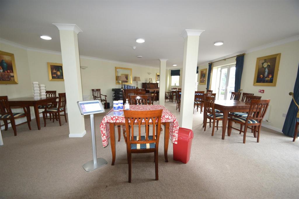 Communal dining room.JPG