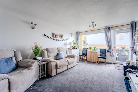 2 bedroom flat for sale, Fort Road, Newhaven