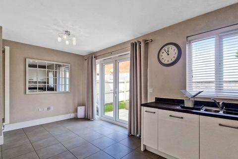 5 Clowes Crescent, Tyldesley, Manchester, M29 8SN